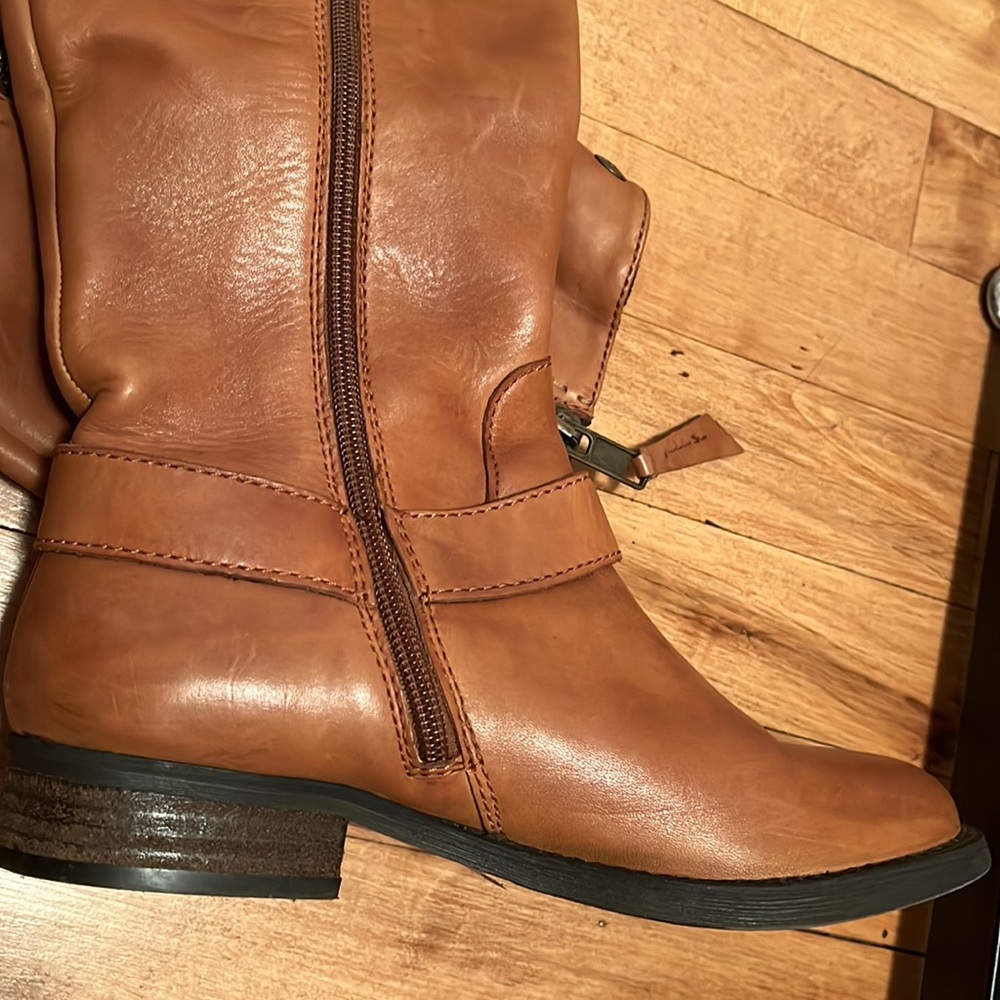 Steve Madden boots. In great condition. Size 6.5 - Picture 8 of 9